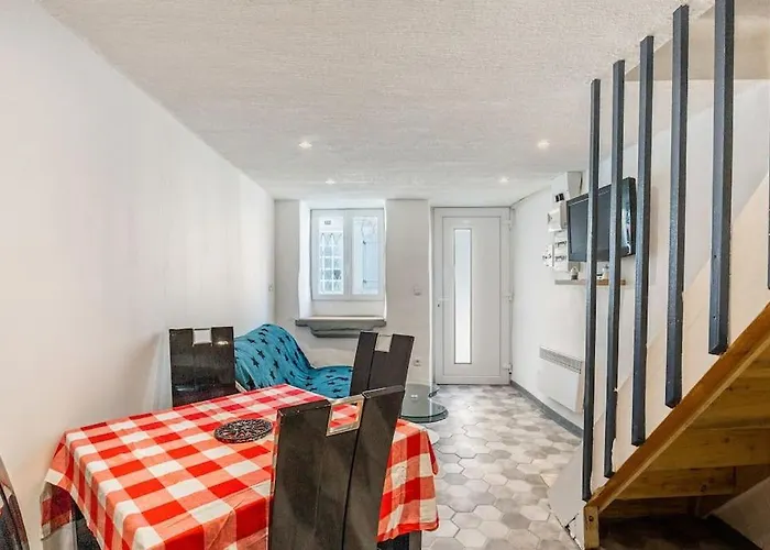 아파트 Maison Atypique Dans Circulade