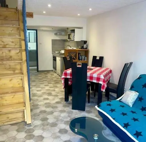 아파트 Maison Atypique Dans Circulade *