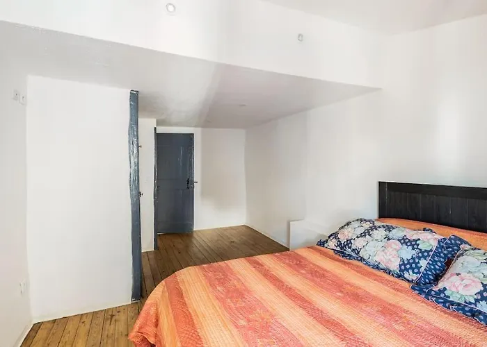 Maison Atypique Dans Circulade 아파트 *